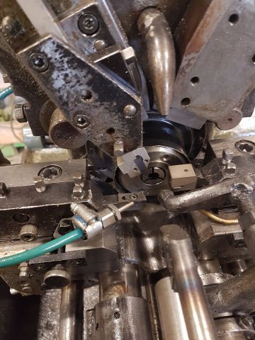 255290-8 4 Traub A15 + 2 spare part machines