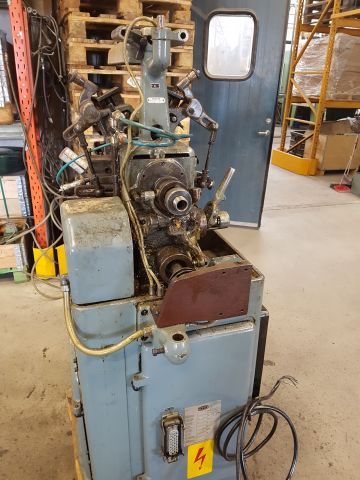 255290-18 4 Traub A15 + 2 spare part machines