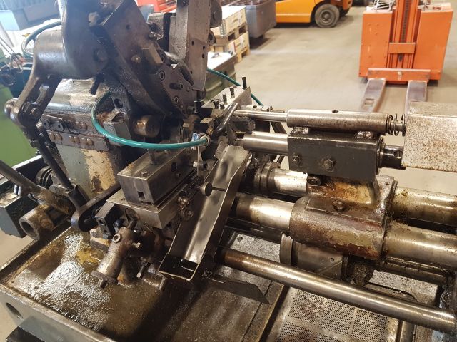 255290-22 4 Traub A15 + 2 spare part machines