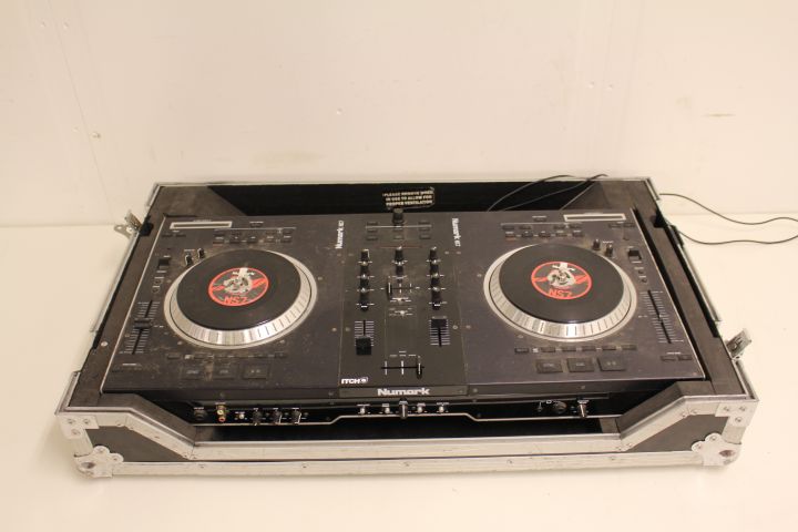 367830-4 Numark NS7