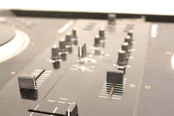 367830-15 Numark NS7