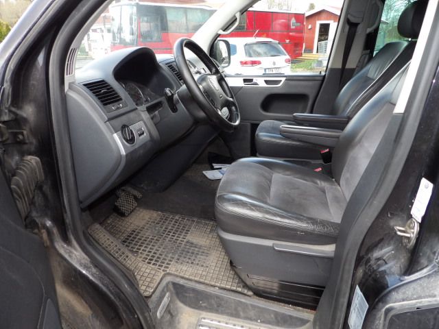 255305-5 VW Multivan Highline T5 2.5 TDI (130hk) -08