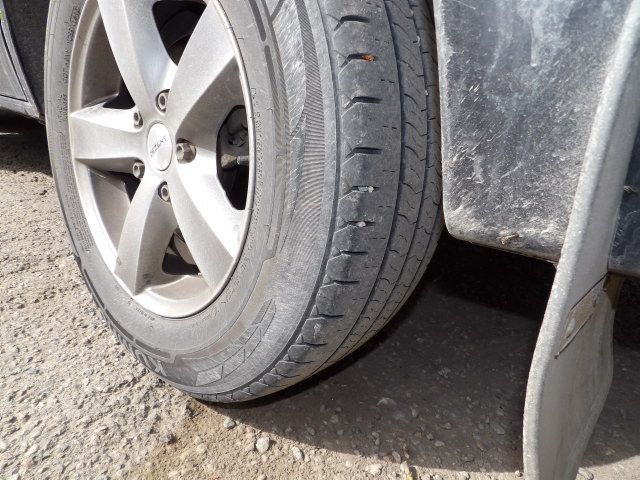 255305-17 VW Multivan Highline T5 2.5 TDI (130hk) -08