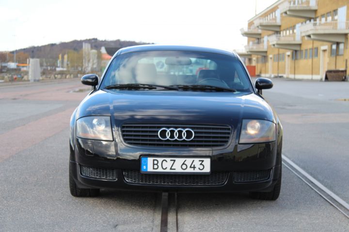 380134-8 Audi TT 1.8T -99 (180 hp, manual, 24500 mil)