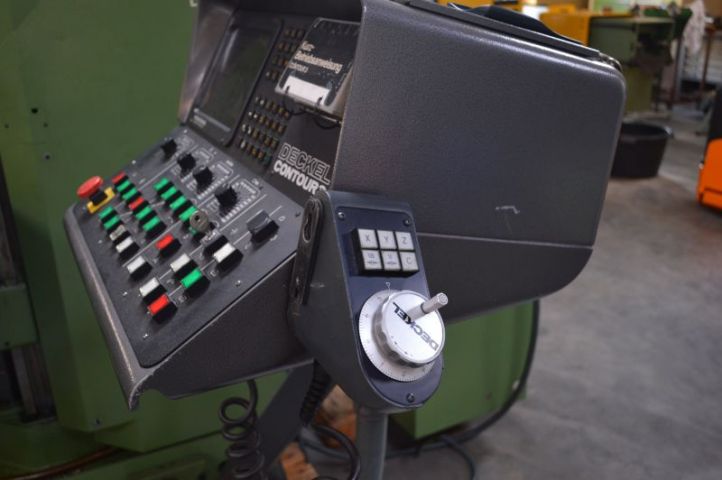 380224-6 Milling machine, Deckel FP2A