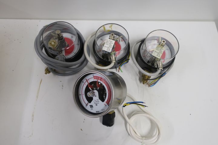376295-0 Pressure gauge WIKA