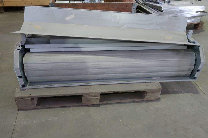 380937-1 Roller door