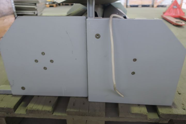 380937-4 Roller door