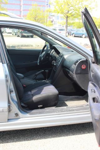 381151-18 Mitsubishi Galant 2.5 V6, Automat, dragkrok -01