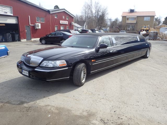 LINCOLN TOWN CAR Limousine -03 Regnr: BGC 187 - PS Auction