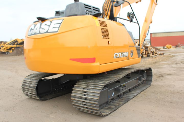 381649-22 CASE CX130D