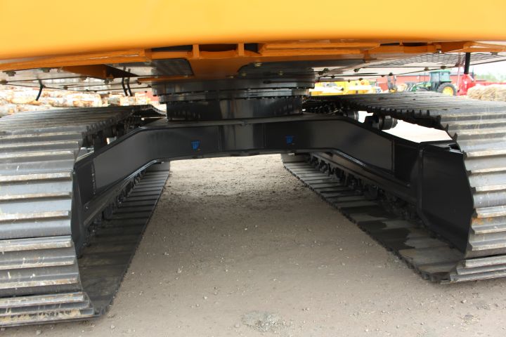 381649-25 CASE CX130D