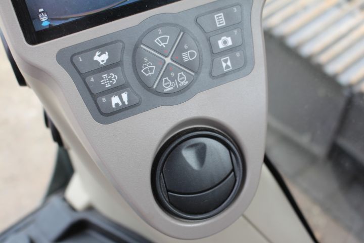 381649-33 CASE CX130D