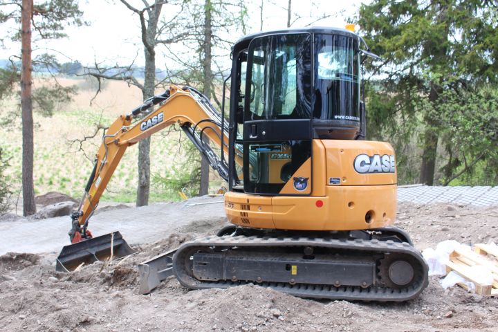 381650-3 CASE CX50B
