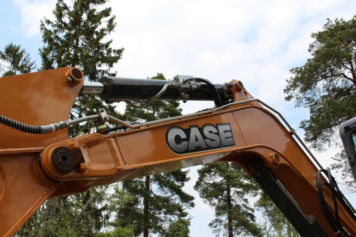 381650-23 CASE CX50B