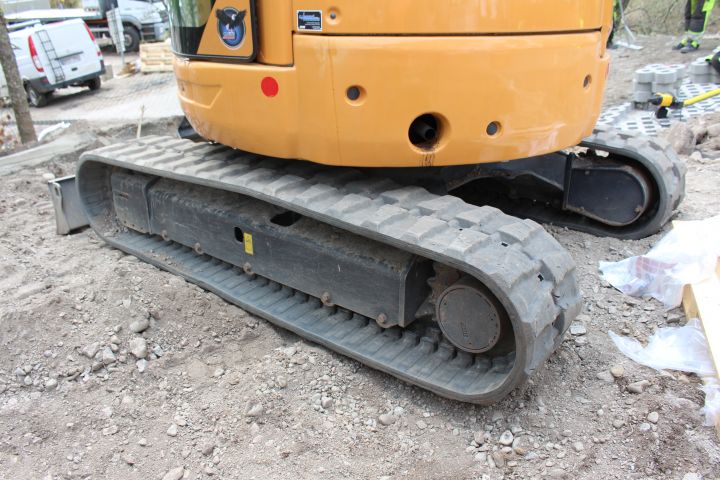 381650-26 CASE CX50B
