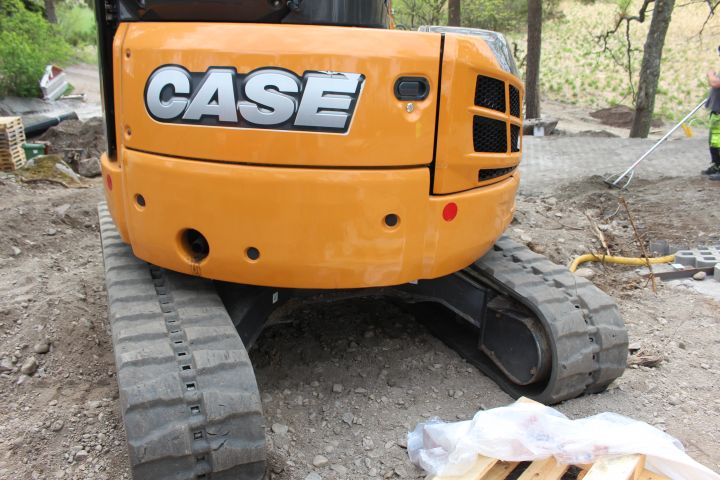 381650-25 CASE CX50B