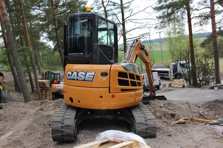 381650-5 CASE CX50B