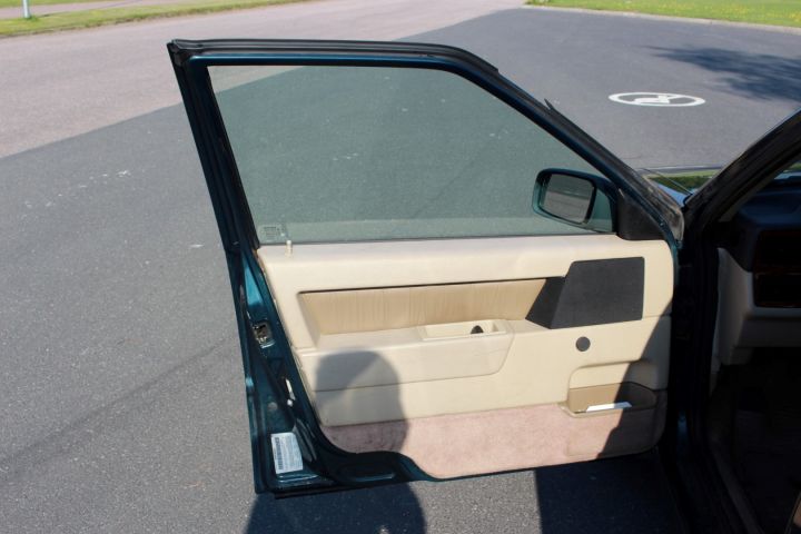 381651--36 Volvo 855 2.5 GLT, Automat, taklucka, helläder, 170hk. -94