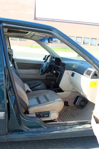 381651--33 Volvo 855 2.5 GLT, Automat, taklucka, helläder, 170hk. -94