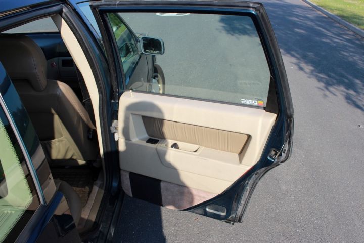 381651--31 Volvo 855 2.5 GLT, Automat, taklucka, helläder, 170hk. -94