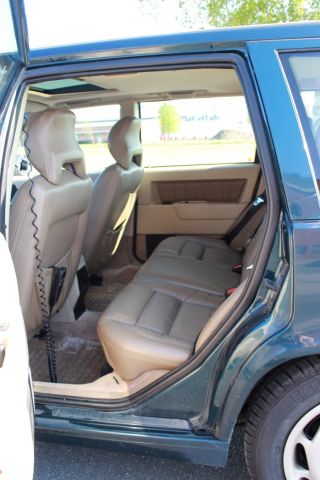 381651--29 Volvo 855 2.5 GLT, Automat, taklucka, helläder, 170hk. -94