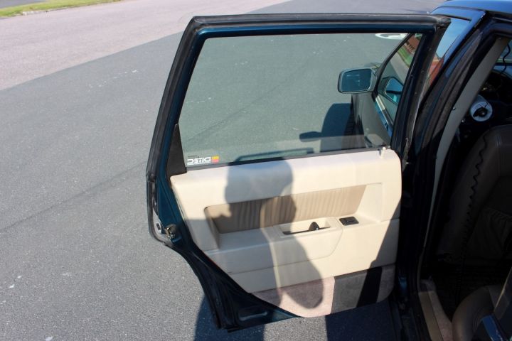 381651--27 Volvo 855 2.5 GLT, Automat, taklucka, helläder, 170hk. -94