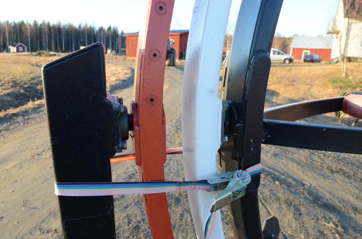 355148--4 Åkattraktion Space ball