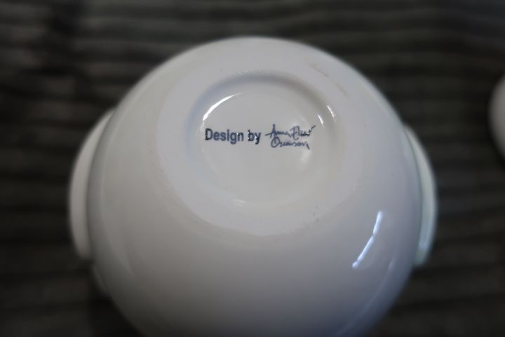 311343-6 Bowls, pillowcases, cloths & vases (New)