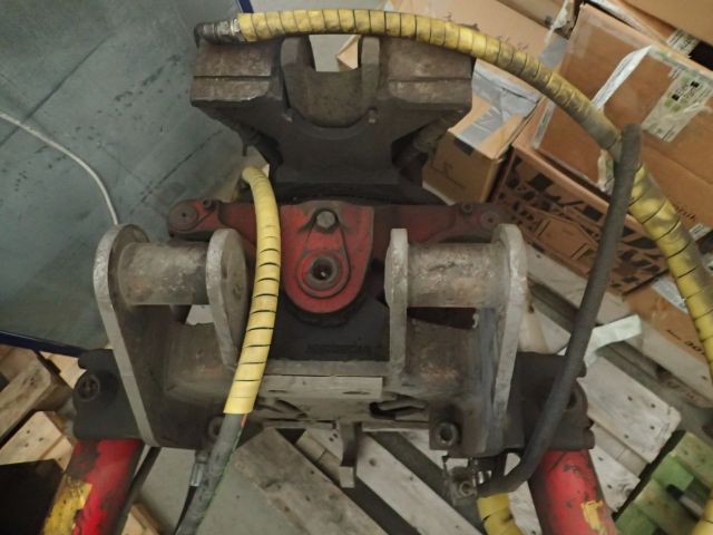 338868-87 Volvo EW140 Hjulgrävare