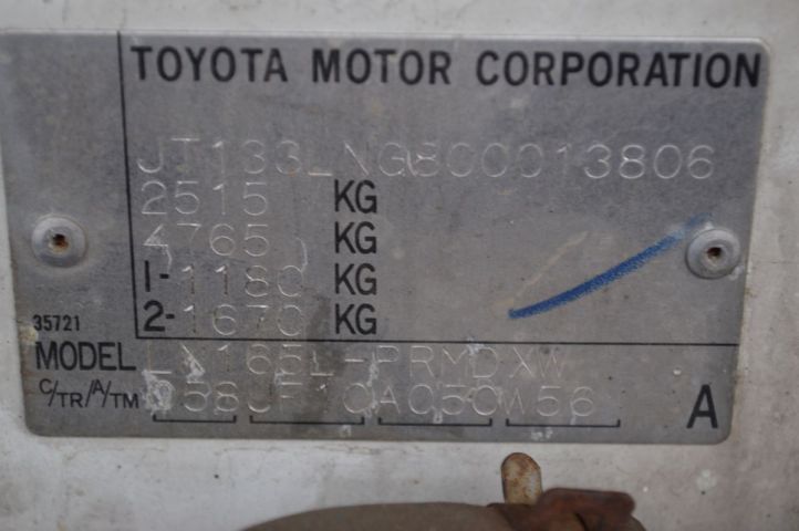 384279-14 Toyota Hilux 2.4 TD