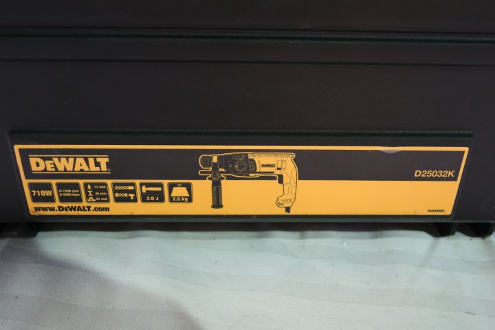 383893-1 DeWalt DRILLHAMMER D25032K-QS SDS +