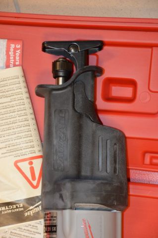 381902-4 Milwaukee Tigersåg V28 SX