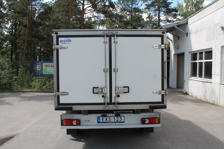 384521-6 Renault Master Fridge / Freezer