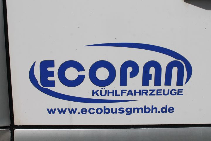 384521-13 Renault Master Fridge / Freezer