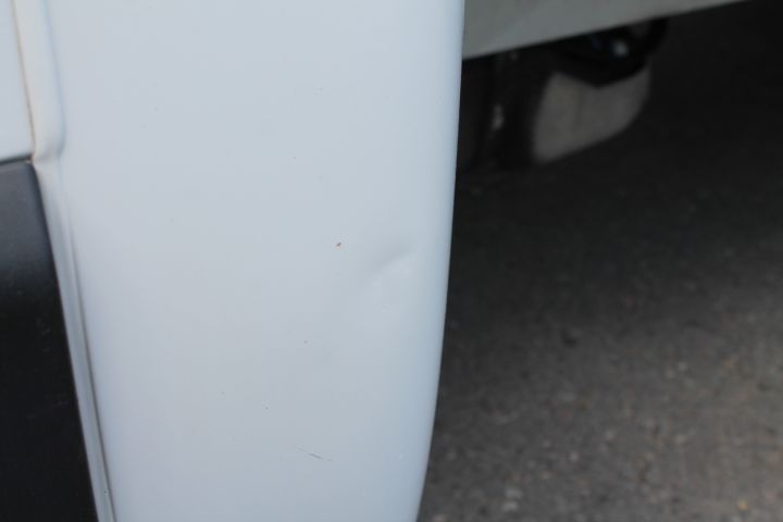 384521-16 Renault Master Fridge / Freezer