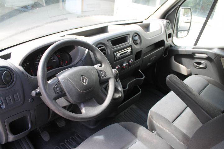 384521-23 Renault Master Fridge / Freezer