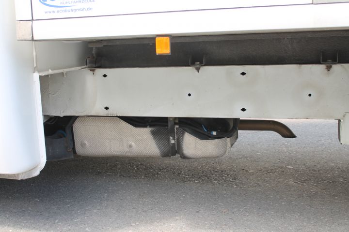 384521-39 Renault Master Fridge / Freezer