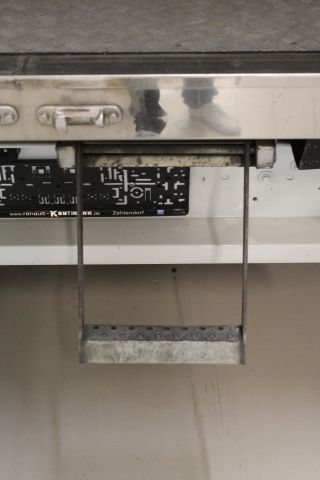 384521-46 Renault Master Fridge / Freezer