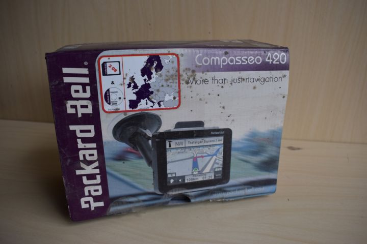 385002-1 GPS Packard Bell Compasseo 420