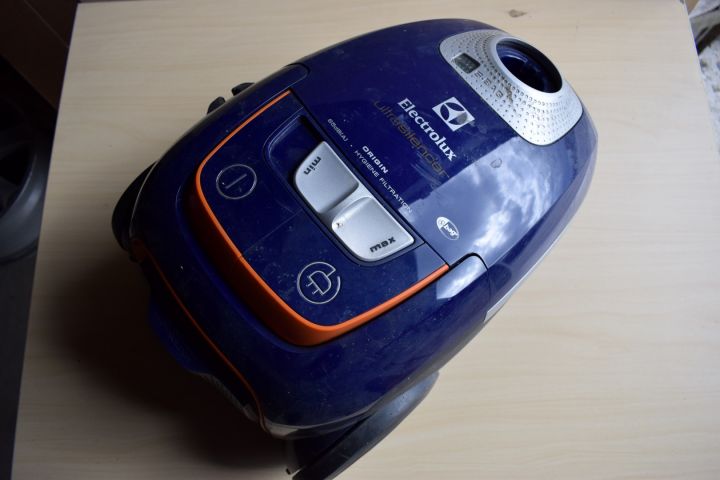 385028-1 Vacuum cleaner Electrolux ZUS3925DB