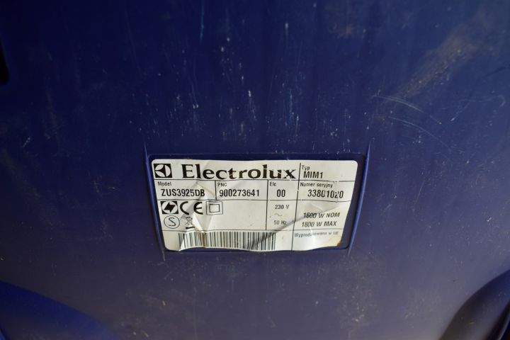 385028-3 Vacuum cleaner Electrolux ZUS3925DB