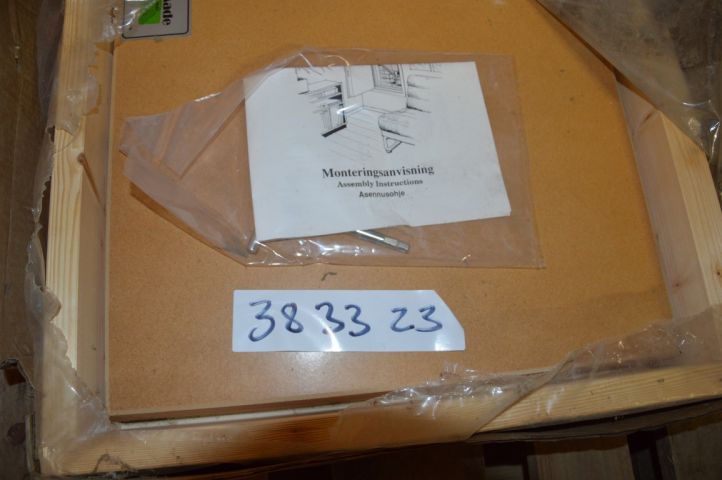 383323-1 Taklucka/Vindslucka 540 x 790