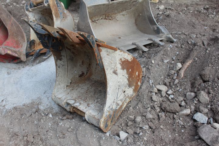 381650-42 CASE CX50B