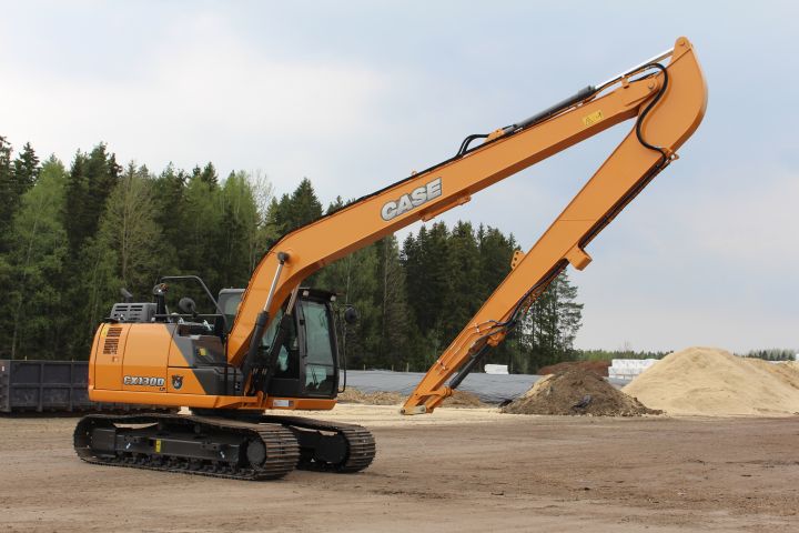 381649-54 CASE CX130D