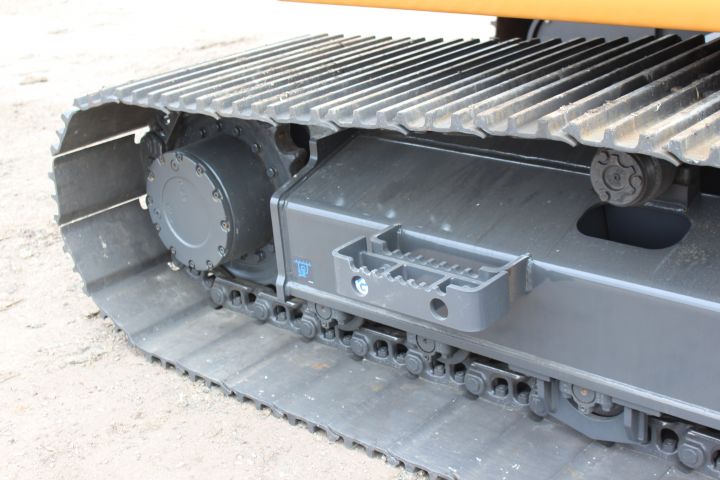 381649-58 CASE CX130D