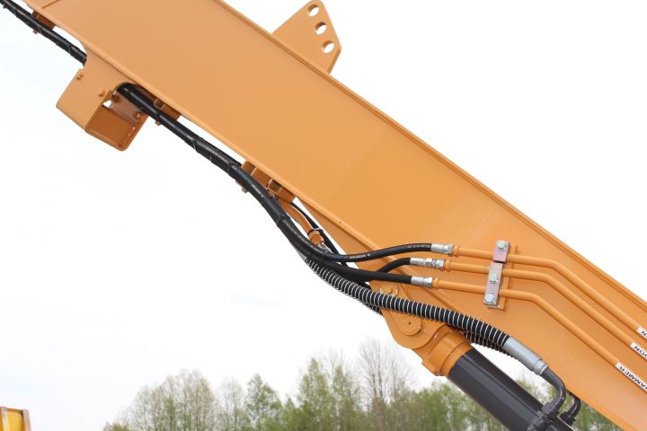 381649-61 CASE CX130D