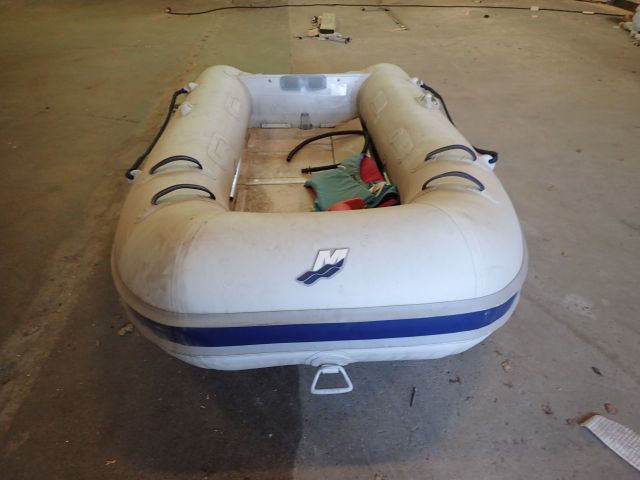 355016-2 QUICKSILVER Inflatable