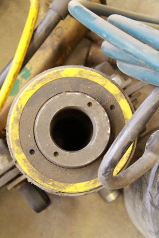 384549-4 Hydrauliska Handpumpar, Enerpac, med 2 st domkrafter.