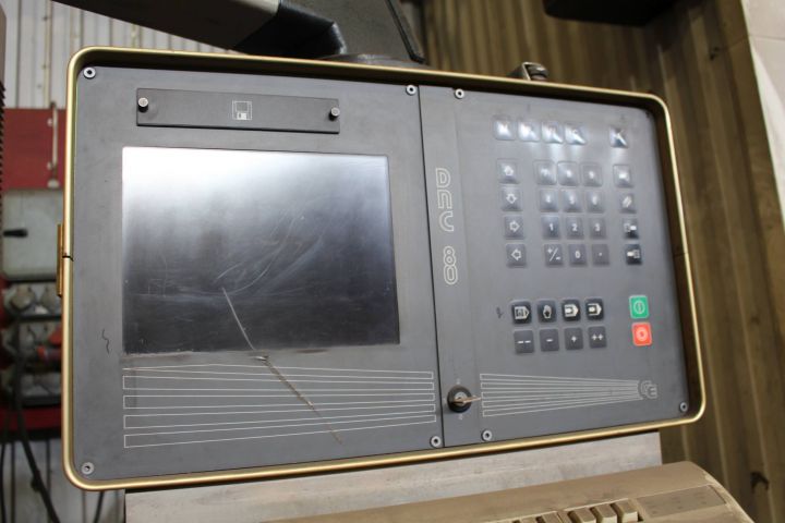 372013-10 Kantpress Beyler PR6 150 ton x 3100 mm